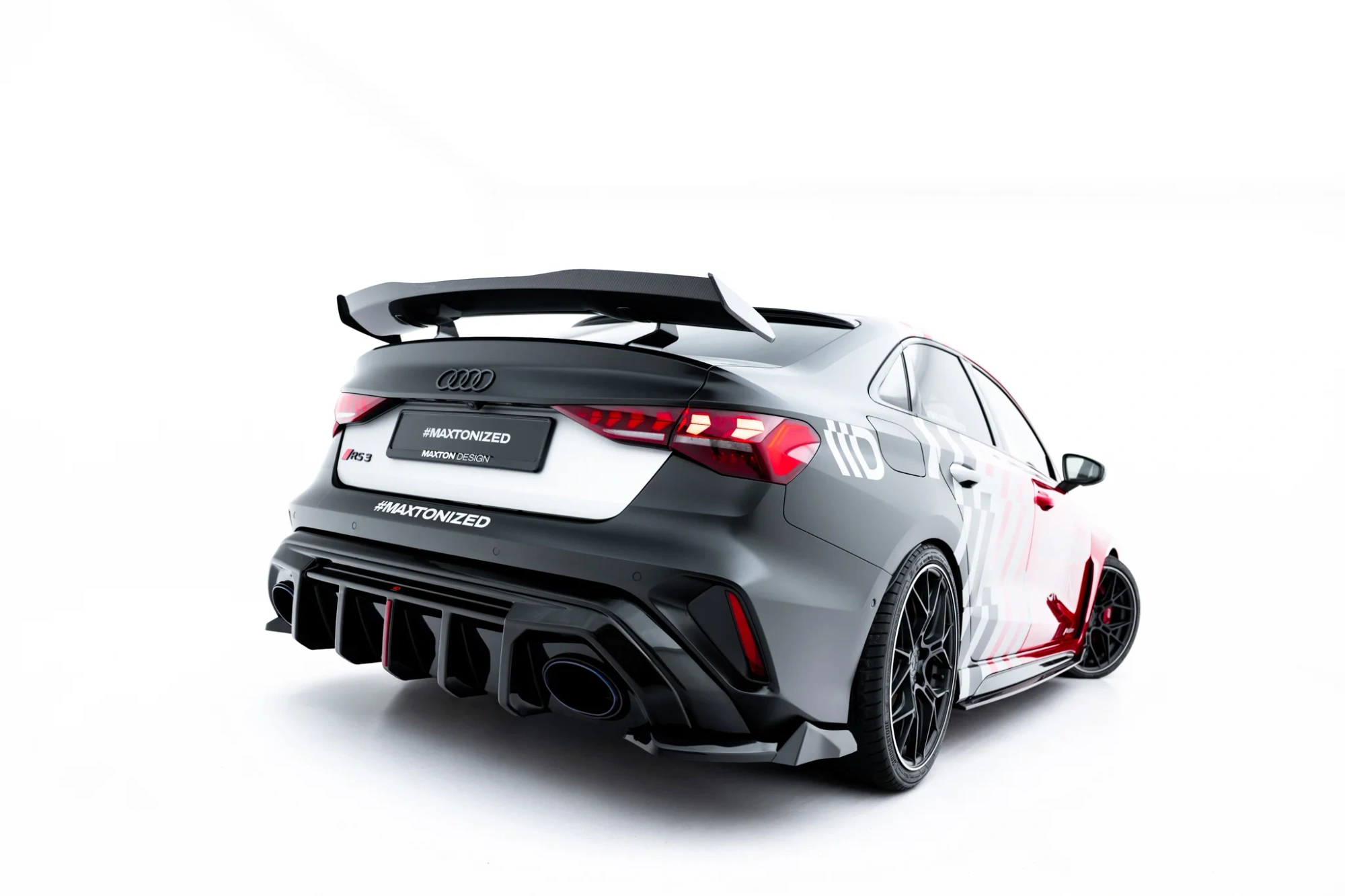 Zij-Diffuser Audi RS3 Sedan 8Y Facelift Maxton Glans Zwart V.3