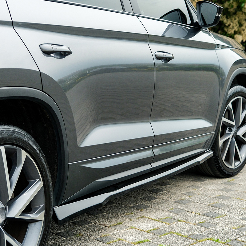 Oneway Set Sideskirts  Skoda Kodiaq I (NS7) Sportline & RS Facelift 2021-2024 - Glanzend zwart
