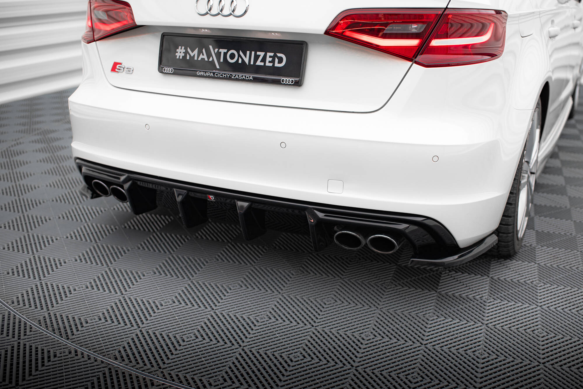 Achter Diffuser Audi S3 Sportback 8V Maxton Glanzend zwart