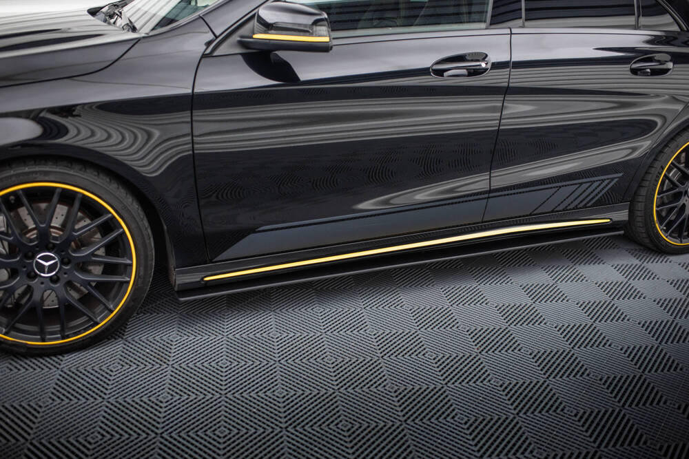 Zijskirts Street Pro Mercedes AMG CLA 45 C117 FL Maxton