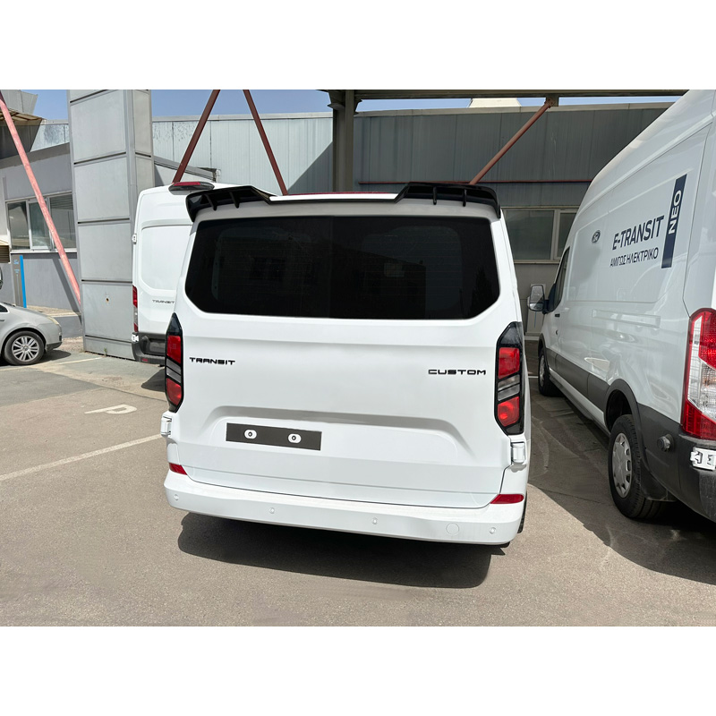 Dakspoiler V.2  Ford Transit Custom (V710) 2023- & Volkswagen Transporter T7 2024- (met achterklep) (PU)
