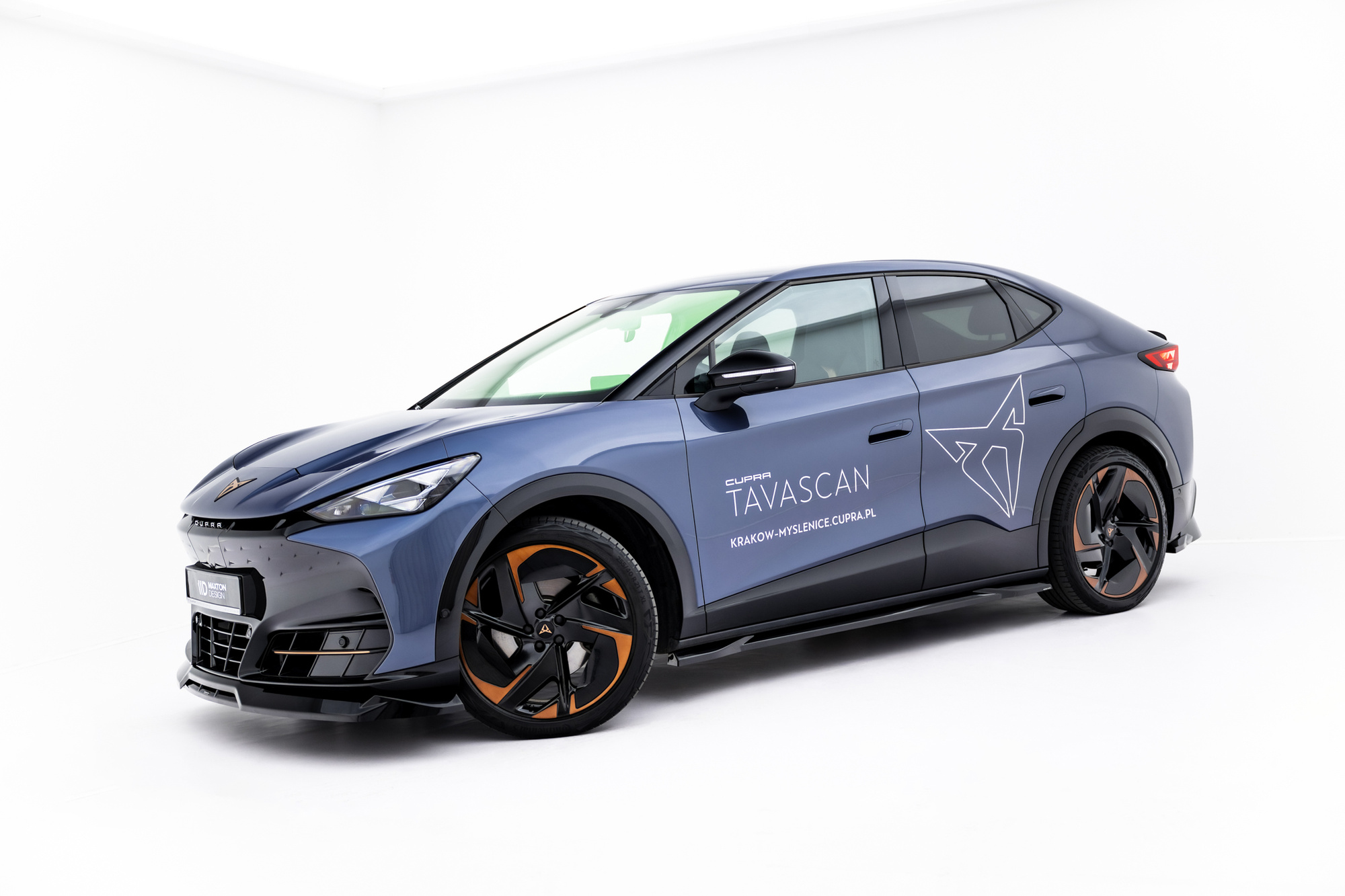 Zijskirts Cupra Tavascan Mk1