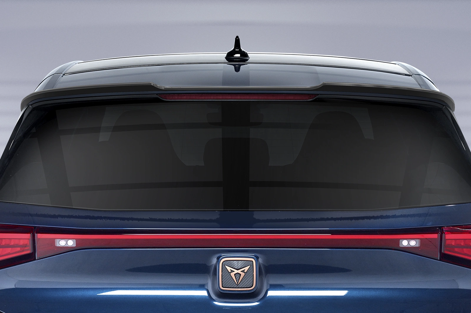 Achterspoiler Cupra Born glans zwart