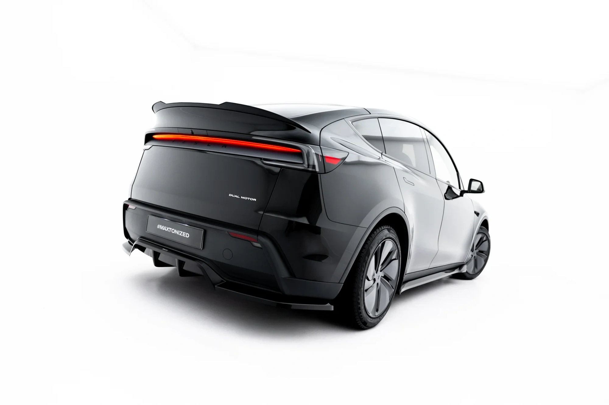 Diffuser Tesla Model Y Premium Mk1 Facelift Maxton Glans Zwart