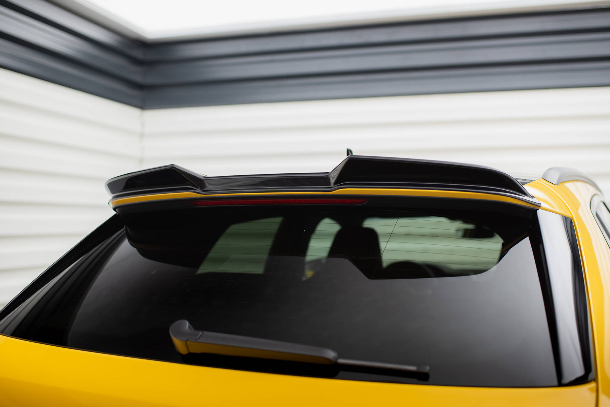 Spoiler Audi RS3 / S3 / A3 S-Line 8Y Maxton Glans Zwart
