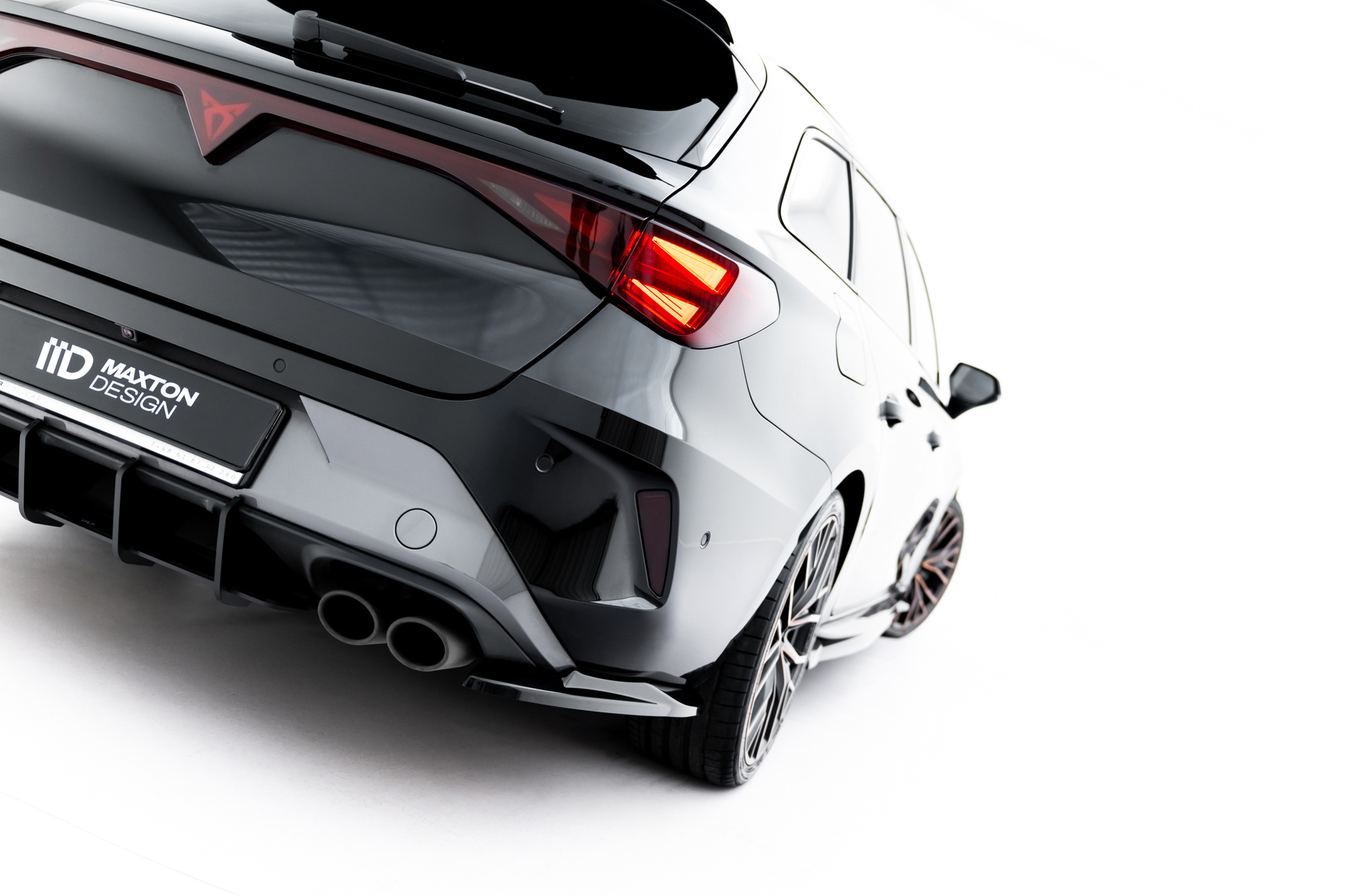 Zijdiffusers Cupra Leon ST Mk1 Facelift V.4