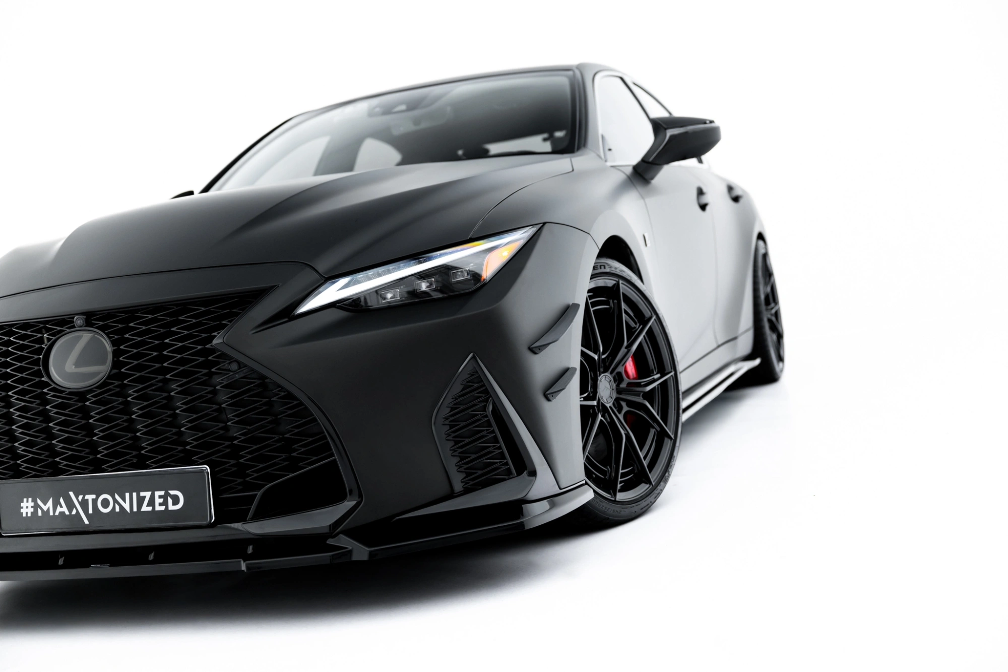 Bodykit Lexus IS 500 Mk3 Facelift 2 (XE30) Maxton Glans Zwart