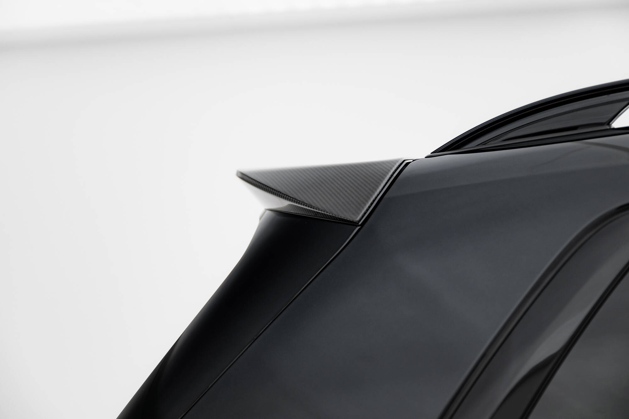 Carbon Fiber Achterklep Spoiler BMW X7 M-Pack G07 Facelift Maxton Glanzend zwart