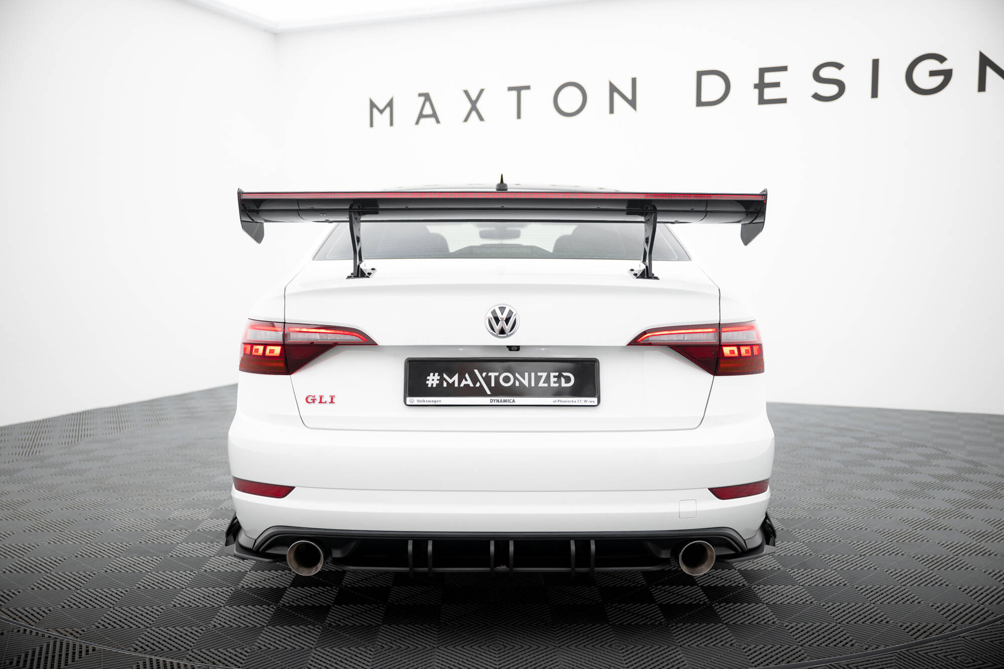 Carbon Spoiler + LED Volkswagen Jetta GLI MK7 Maxton Glans zwart