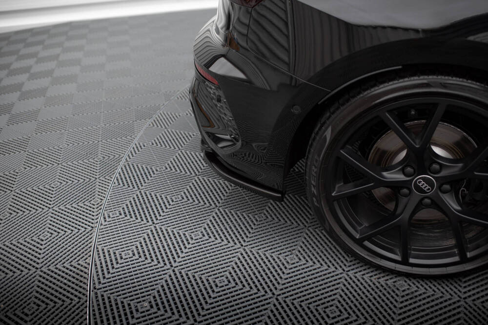 Zijdiffusers Audi RS3 Sportback 8Y Maxton Glans Zwart