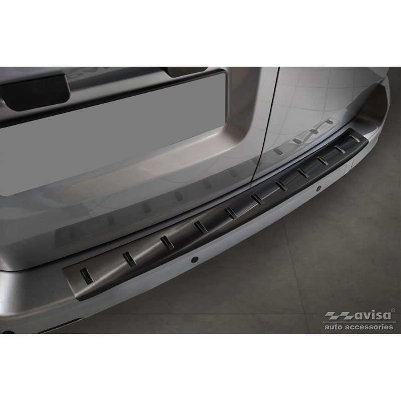 Zwart RVS Achterbumperprotector  Citroën Space Tourer & Jumpy 2016- / Peugeot Traveller & Expert 2016- / Toyota Proace Verso 2016- / Opel Vivaro & Zafira Life 2019- 'STRONG EDITION'