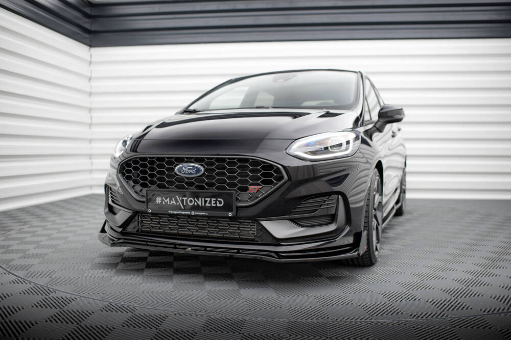 Voorspoiler V.4 met Canards Ford Fiesta ST / ST Line Mk8 FL Maxton Glans Zwart