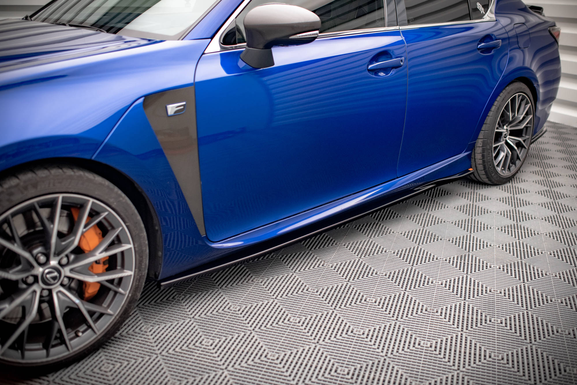 Bodykit Lexus GS F MK4 Facelift Maxton Glanzend zwart