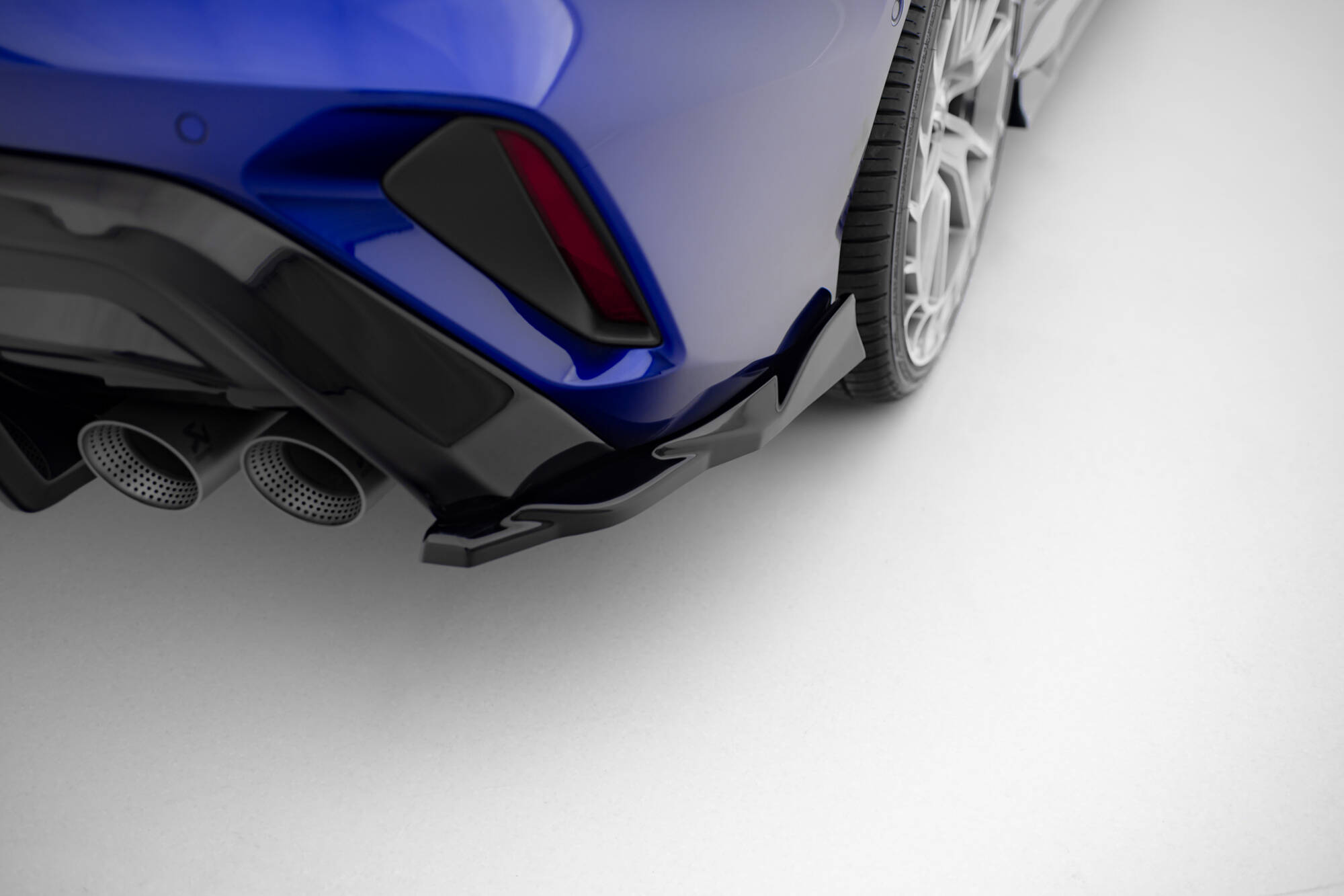 Achterzij Spoilers V.4 Audi S3 Sedan 8Y Facelift Maxton Glanzend zwart