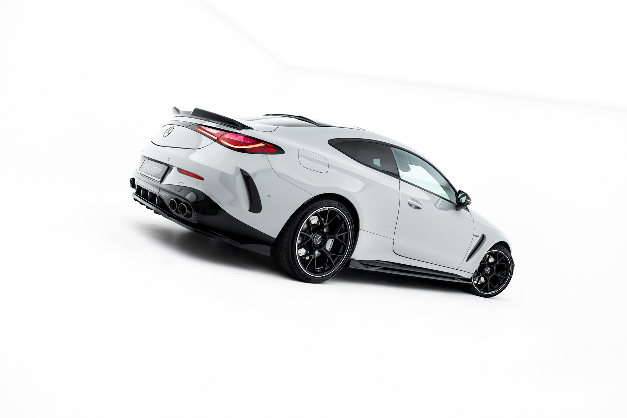 Zijskirts Mercedes-AMG CLE 53 Aero C236