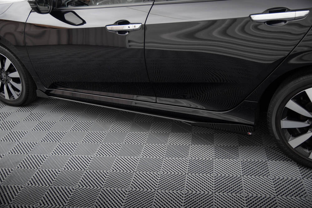 Zijskirts met Canards Street Pro Honda Civic Maxton
