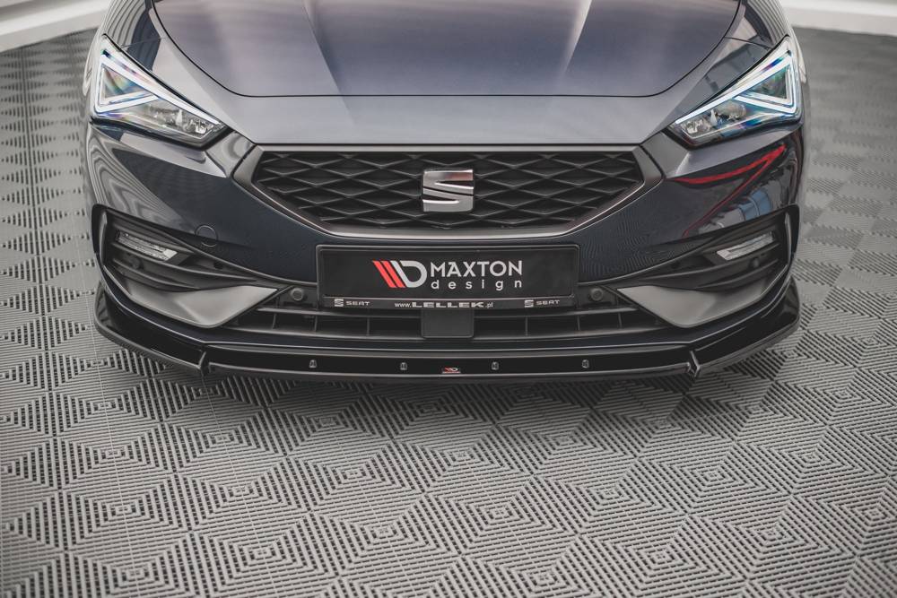 Voorspoiler V.1 Seat Leon FR MK4 Glans Zwart