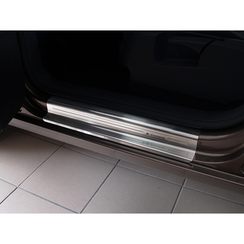 Instaplijsten VW TOURAN II / GP2 "EXCLUSIVE" print, relief lijne