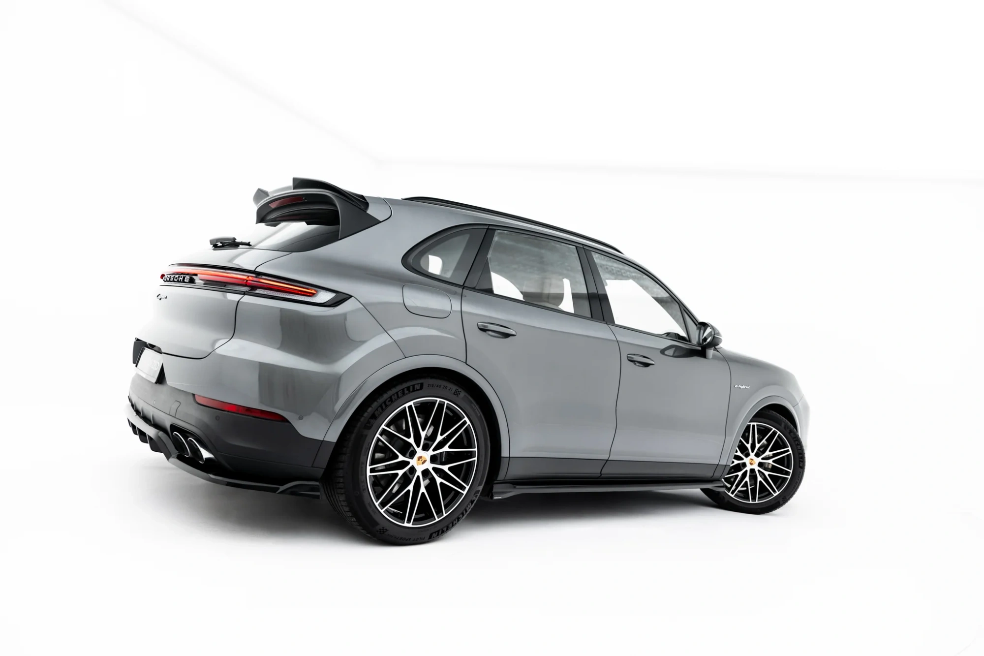 Zijskirts Porsche Cayenne Sport Design 18-23 Maxton Glans Zwart