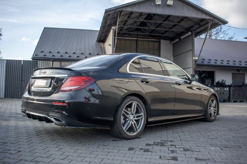 Zijskirts Mercedes E43 AMG/AMG-Line W213 Maxton Design glans zwart