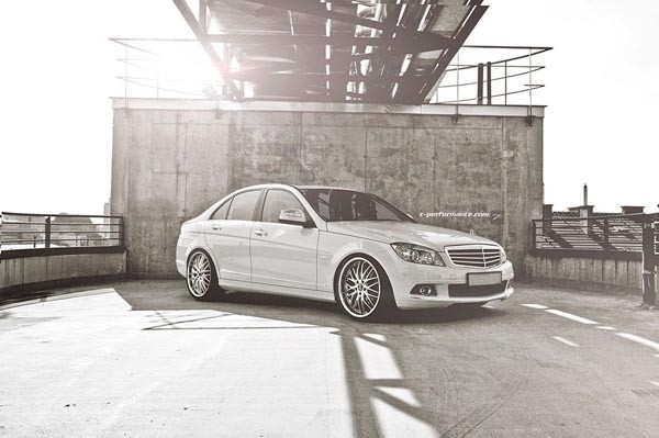 Z-Performance Two Hyper Silver Inox 8x18 5x112 ET47 Velgen
