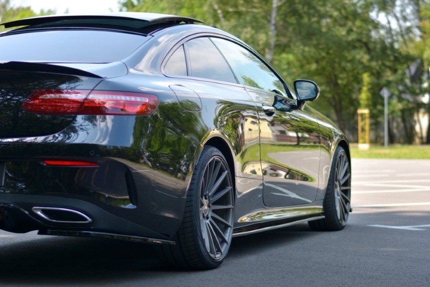 Zijskirts Mercedes E W213 Coupé AMG-Line Maxton Design glans zwart