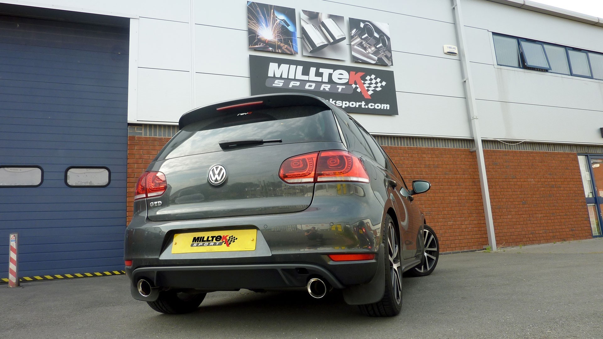 Milltek VW Golf VI GTD 2.0 TDI dual cat-back systeem GTI style m