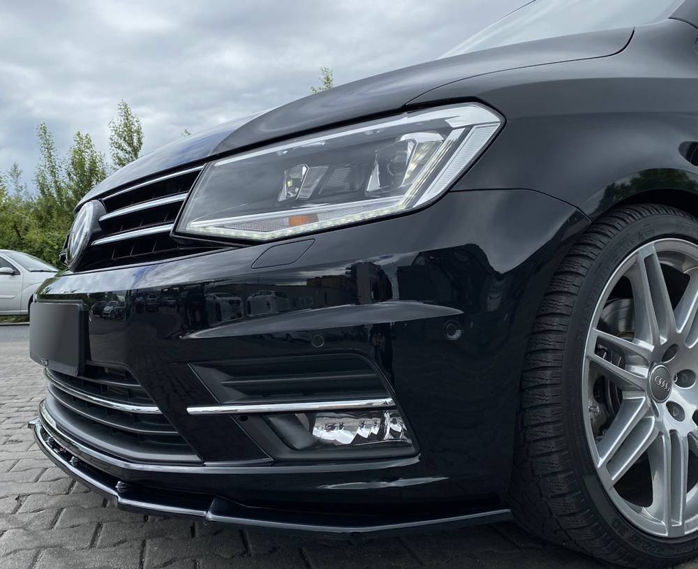 Voorspoiler VW Caddy Mk.4 Maxton Glans Zwart