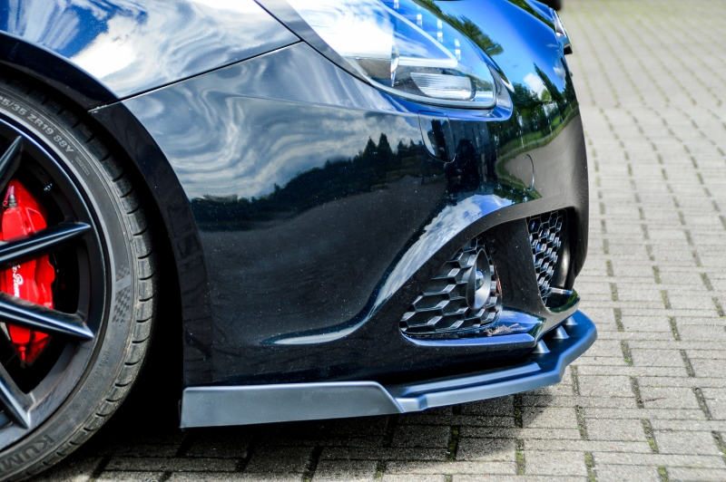 Voorspoiler Alfra Romeo Giulietta Glans Zwart