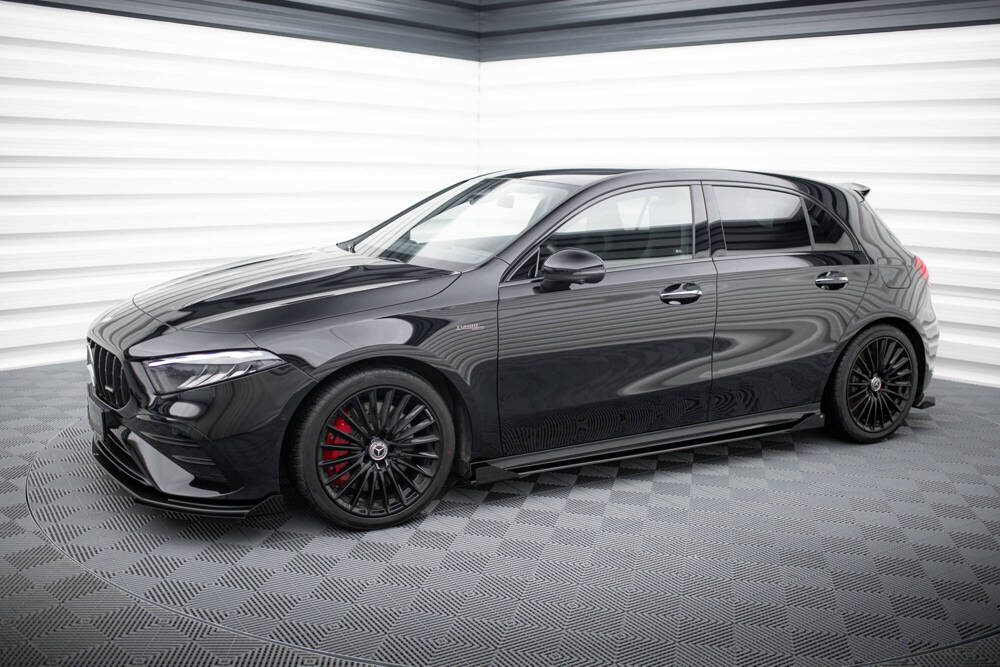 Zijskirts met Canards Mercedes A Klasse AMG Pakket / A35 AMG Maxton Street Pro