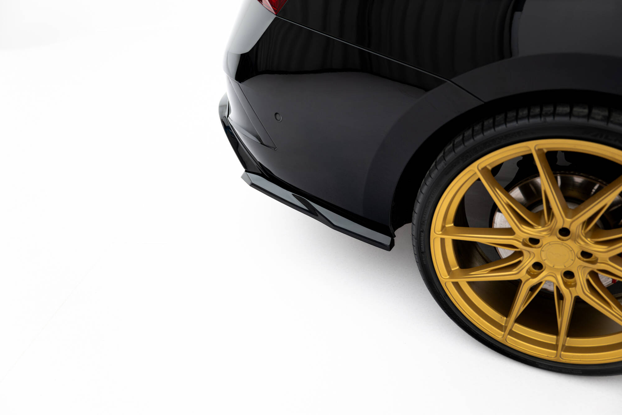 Achterzij Spoilers V.3 Skoda Octavia RS Liftback MK4 / MK4 Facelift Maxton Glanzend zwart