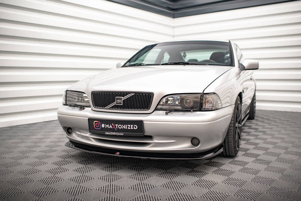 Voorspoiler V.1 Volvo C70 MK1 Maxton Glans Zwart