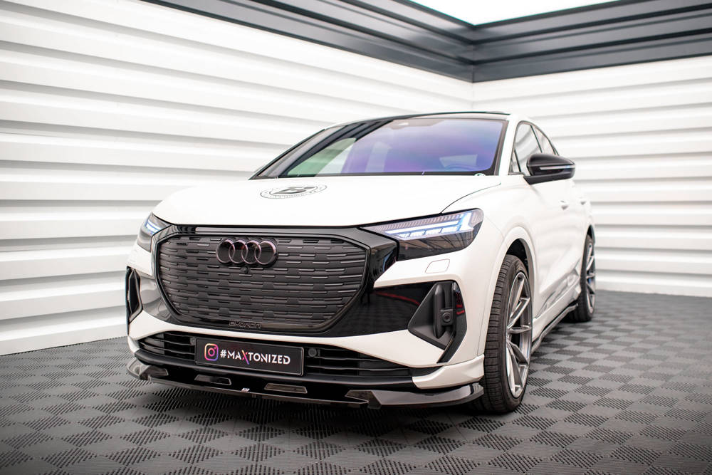 Voorspoiler V.1 Audi Q4 E-Tron sportback S-line Maxton Glans Zwart