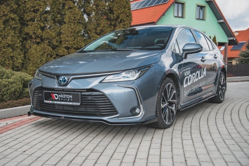 Voorspoiler Toyota Corolla XII Sedan Zwart Glans