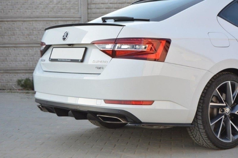 Diffuser Skoda Superb 3 Maxton Design glans zwart