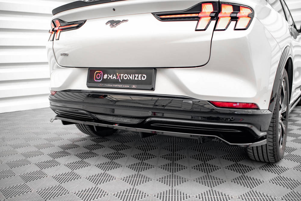 Diffuser Ford Mustang Mach-E Maxton Glans Zwart