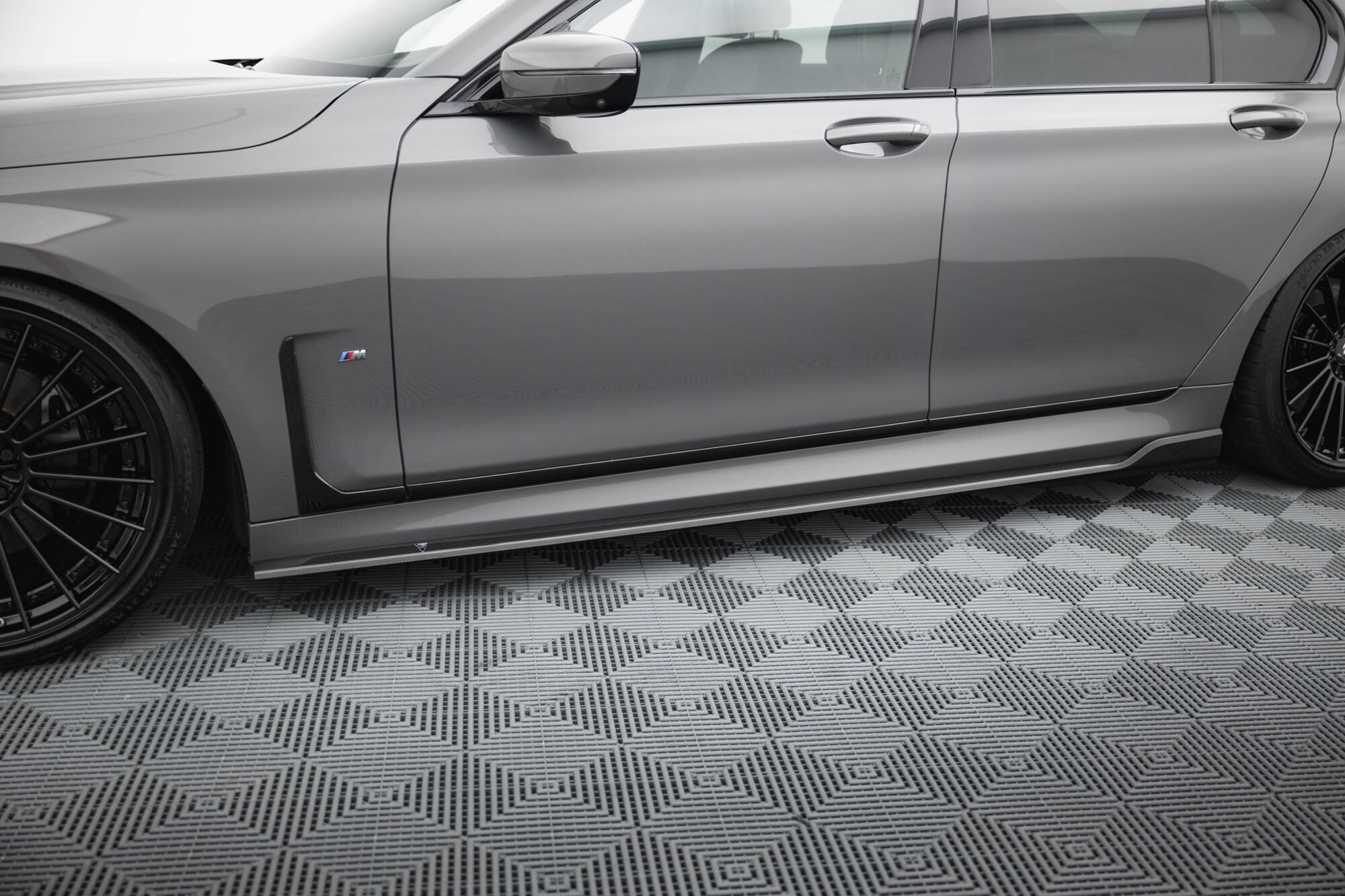Bodykit Carbon Fiber Splitters BMW 7 M-Pack G11 Facelift (2019–2022)