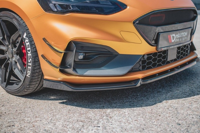 Voorspoiler Ford Focus ST / ST-Line Mk4 V.7 Glanzend Zwart