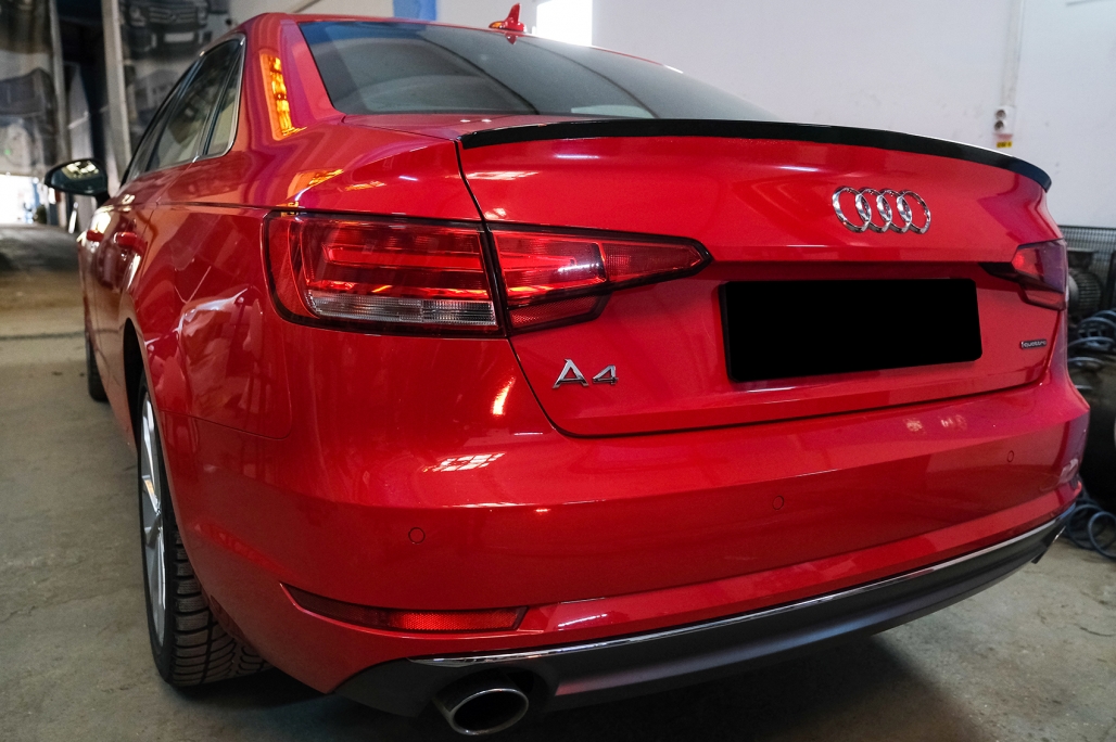 Achterspoiler Audi A4 B9 2016-2019 Piano Zwart S4 Look