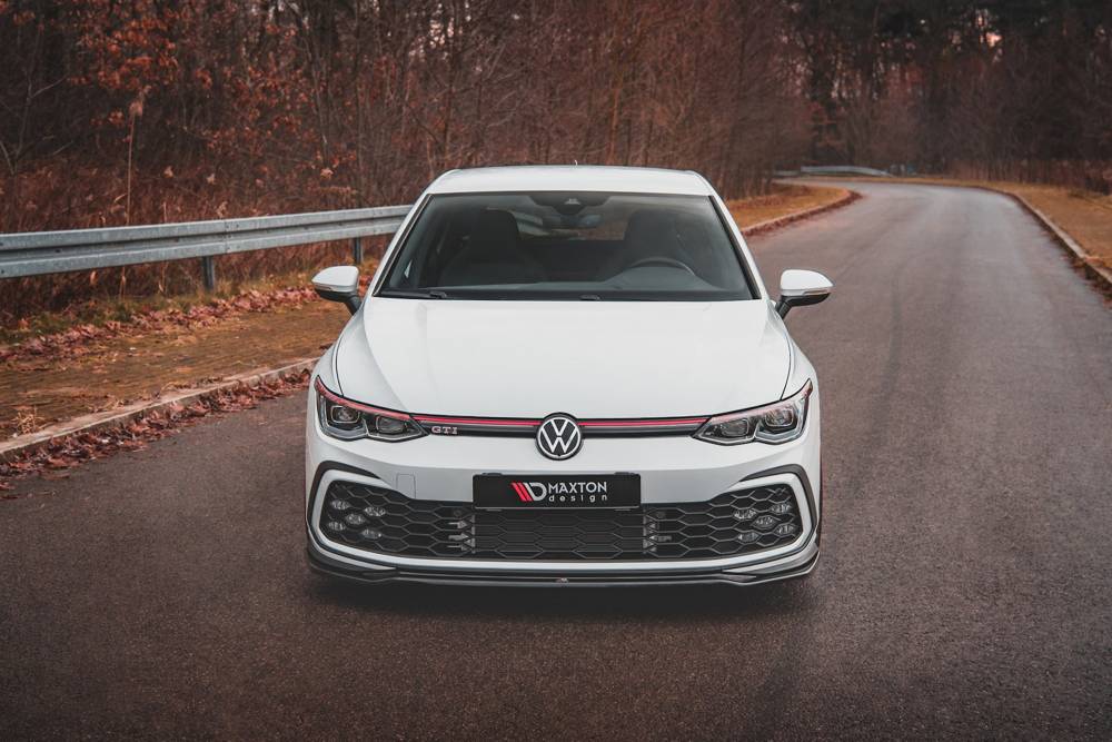 Voorspoiler V.4 Volkswagen Golf 8 GTI / R-Line Maxton Glans Zwart
