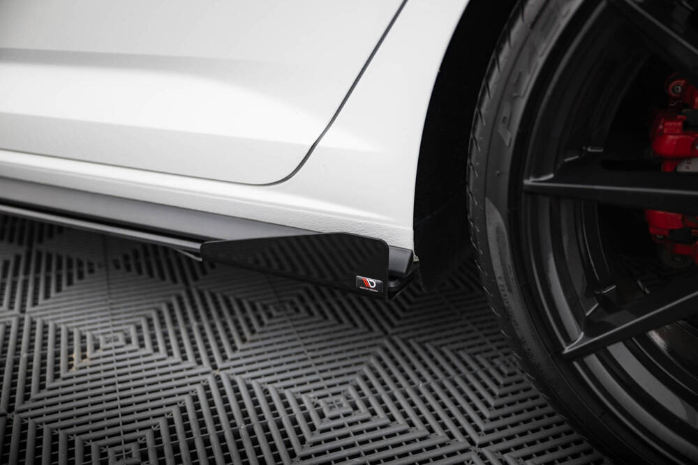 Street Pro Sideskirts + Flaps Volkswagen Jetta GLI MK7