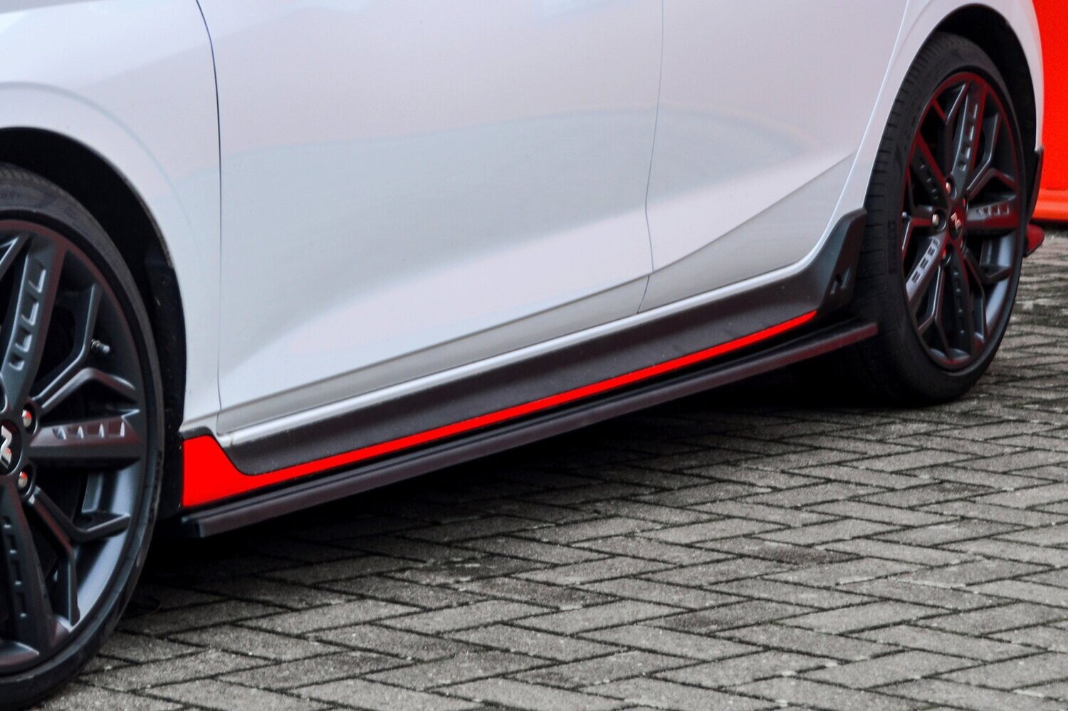 Zijskirts met vleugel achterkant Hyundai I20N Performance