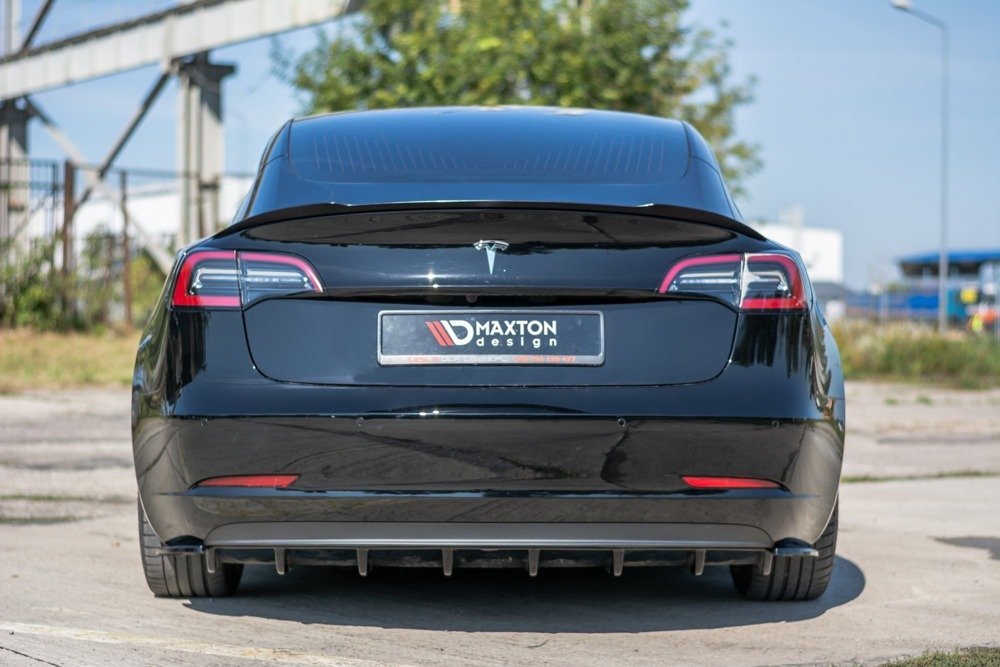 Zijdiffusers Tesla Model 3 Gloss-Black Maxton
