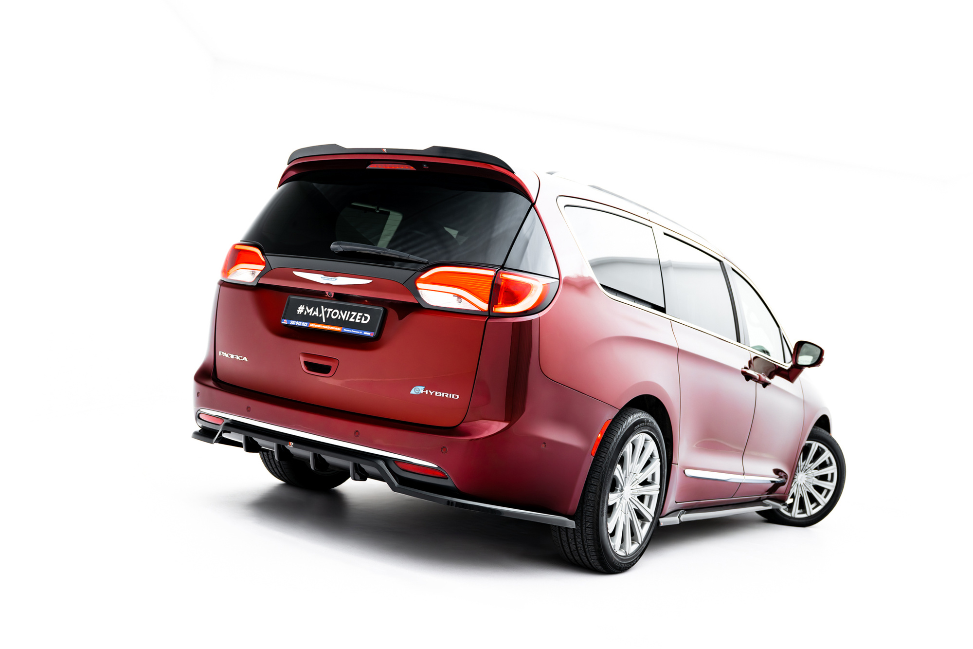 Bodykit Chrysler Pacifica Mk2 V.2 Glans Zwart