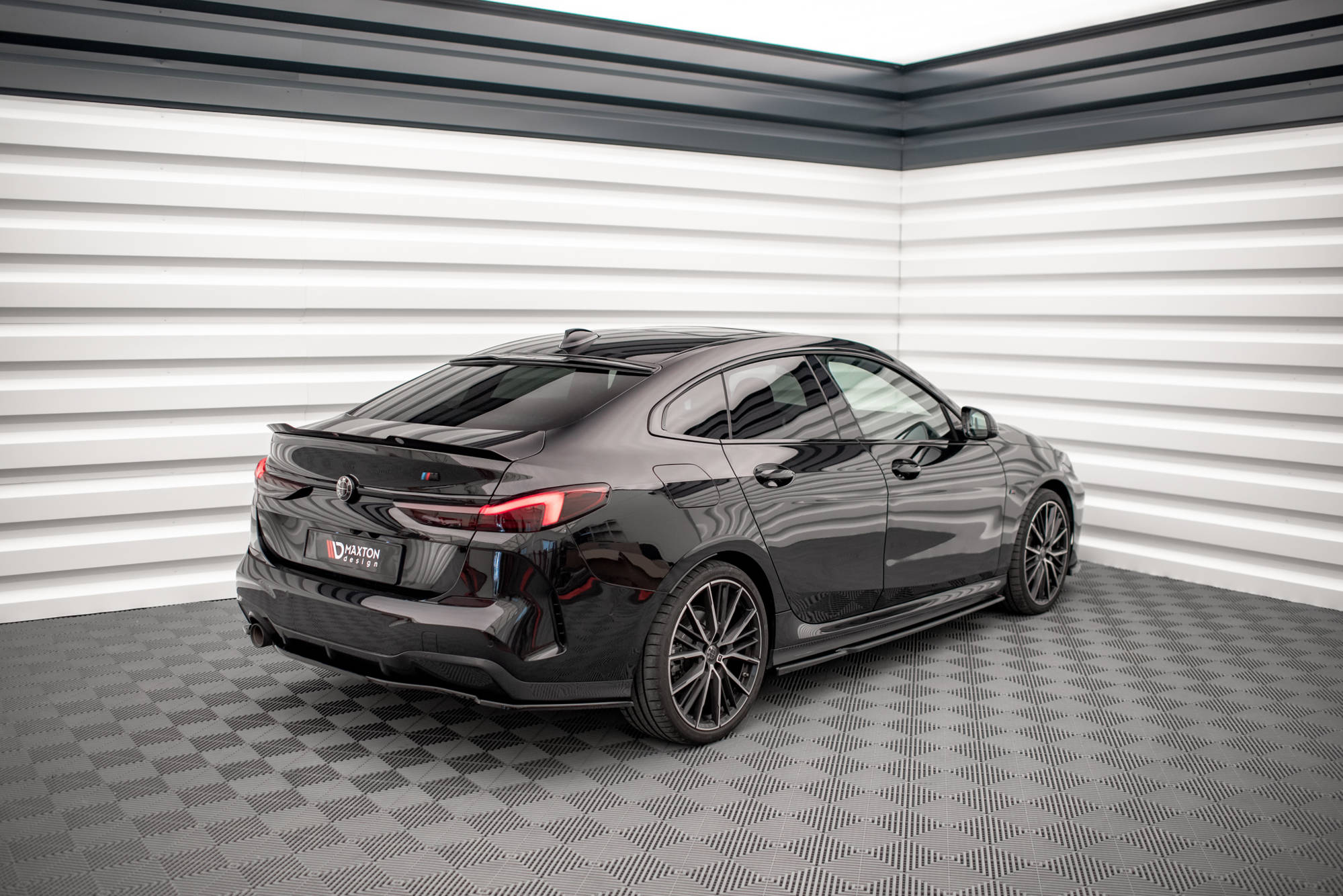 Bodykit BMW 2-serie M-pack Gran Coupe F44 Maxton Glanzend zwart