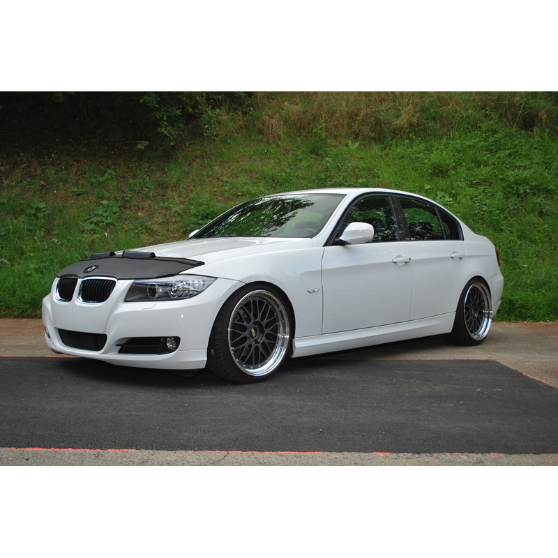 Motorkapsteenslaghoes  BMW 5 serie E60/E61 sedan/touring 2003- zwart