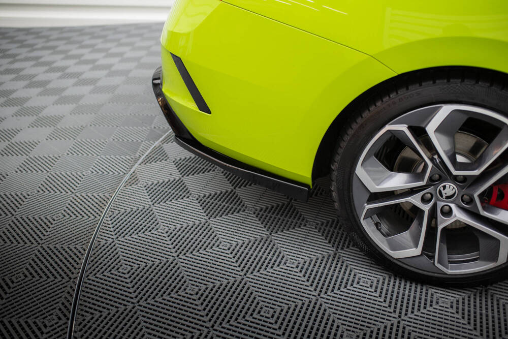 Zijdiffusers Skoda Octavia RS MK4 Maxton Glans Zwart
