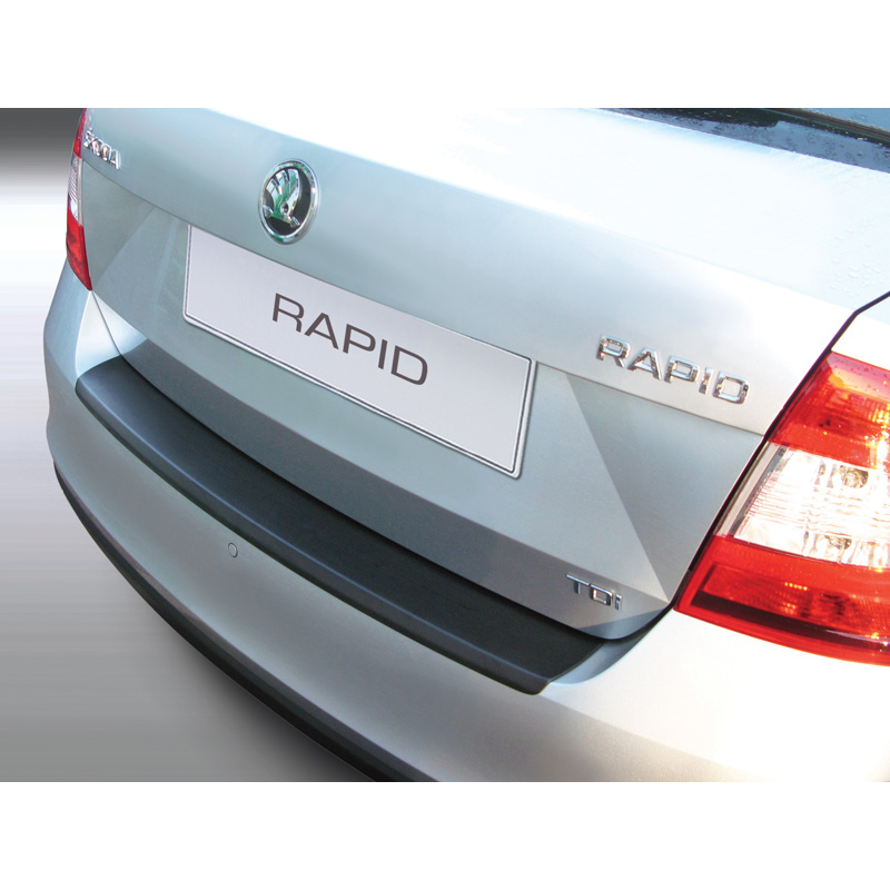 ABS Achterbumper beschermlijst  Skoda Rapid 4 deurs 2012- Zwart