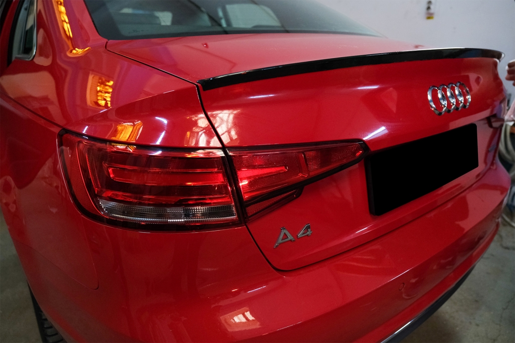 Achterspoiler Audi A4 B9 2016-2019 Piano Zwart S4 Look