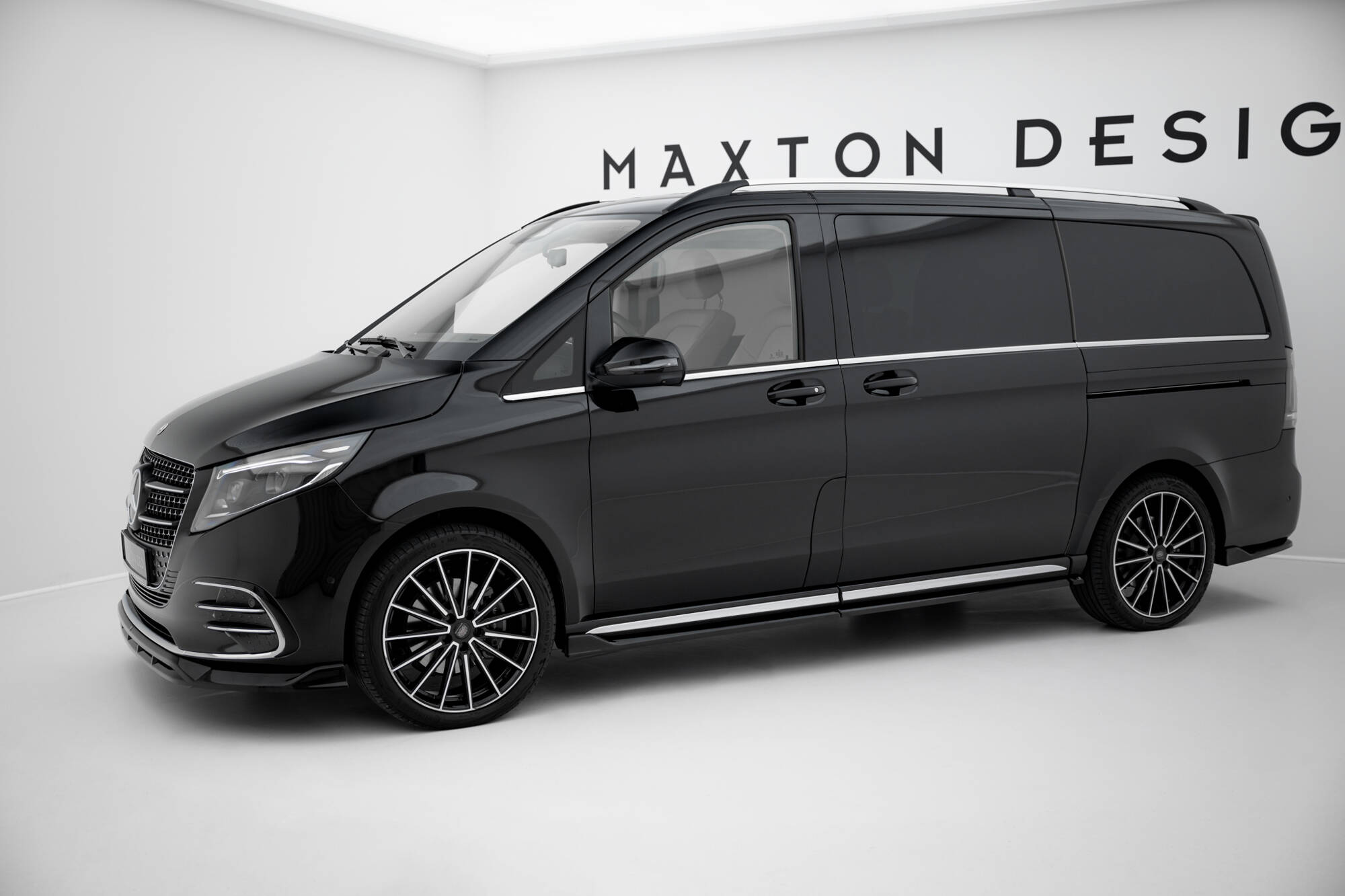 Zijskirts V.2 Mercedes-Benz V-Class Long AMG-Line W447 Maxton Glanzend zwart